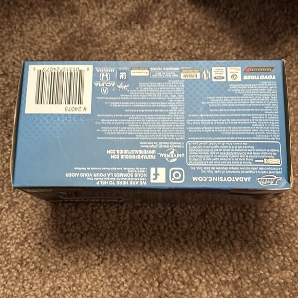 Fast & furious Doms Dodge charger Die cast collectors series. - Picture 4 of 4